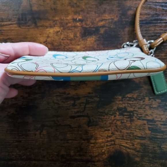 COACH Chelsea Multi-Colored C's Leather Wristlet Wallet Coin Pouch - Picture 4 of 15